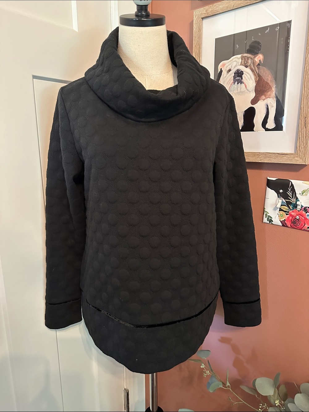 Sail to Sable STS Black Textured polka dot Cowl neck velvet trim M Sweatshirt